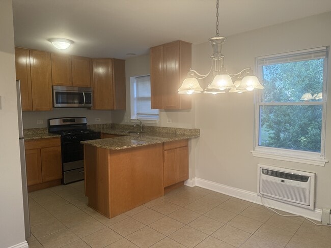 Building Photo - 301 Bluff Ave Rental