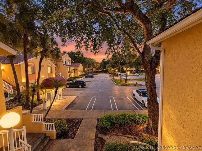 1172 Coral Club Dr Unit 1172
