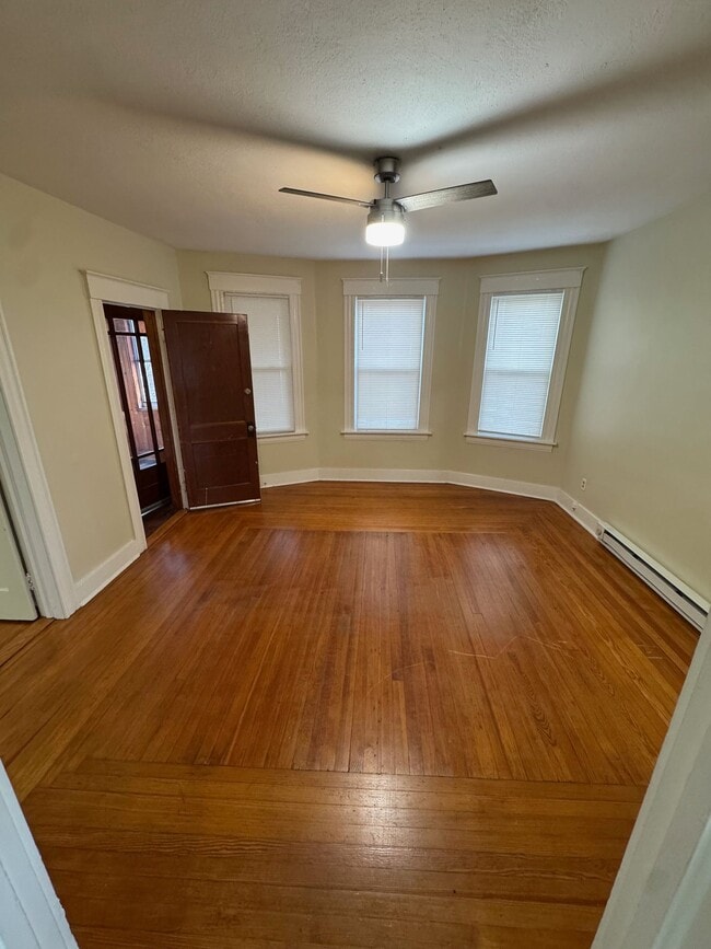 Photo - 18 Derby St Unit 3