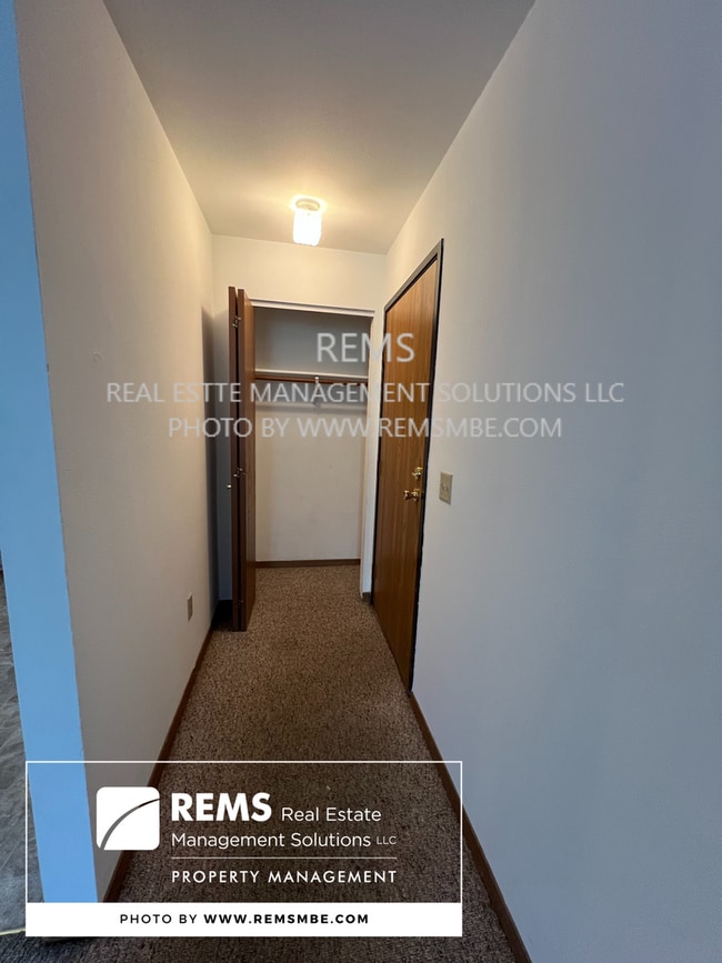 Photo - 544 E Slifer St Unit 13