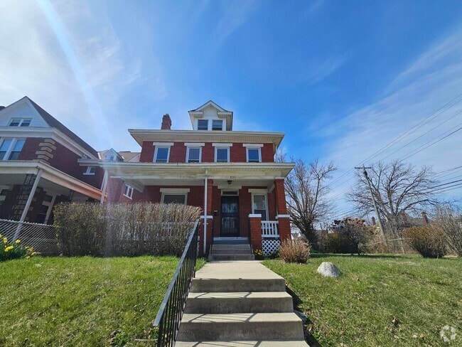 Building Photo - 831 Linwood Ave Rental