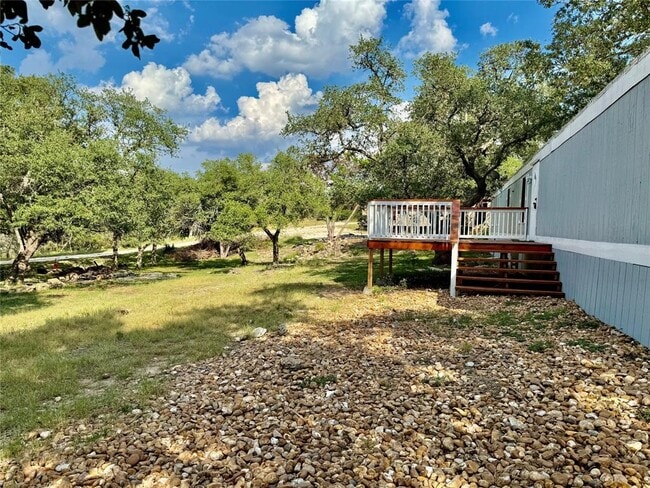 Photo - 750 Oak Meadows