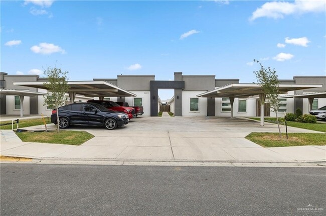 Building Photo - 17 S Colt Ln Unit 1