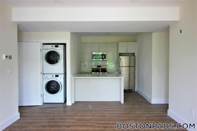Photo - 843 Columbia Rd Unit 3