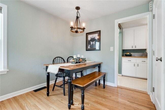 Photo - Beautiful Craftsman House with Large Yard and Detached Garage!