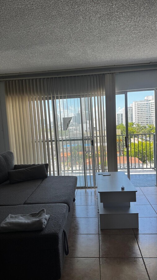 Photo - 1345 West Ave Unidad Apt