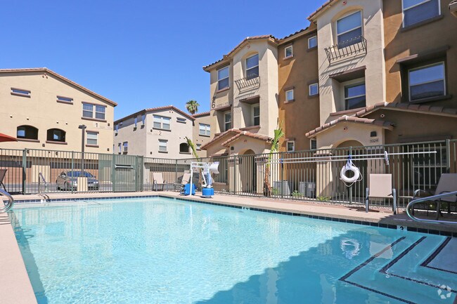 Piscina - The Place on Jentilly