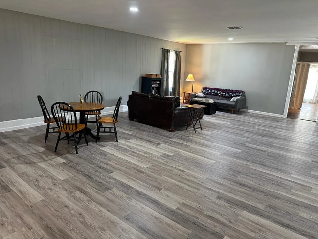 Photo - 11267 E US Hwy 64