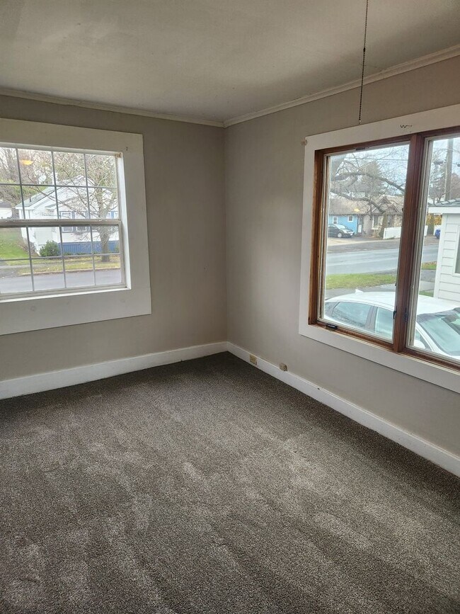 Building Photo - Beautiful Area! Double Lot!  New carpet & paint!! Large Shed!!