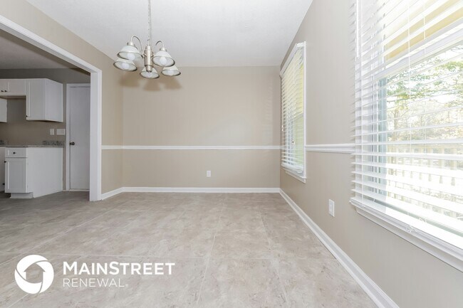 Photo - 65 Pine Tree Dr
