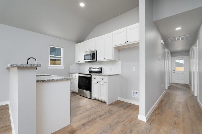163 Tombstone Rd