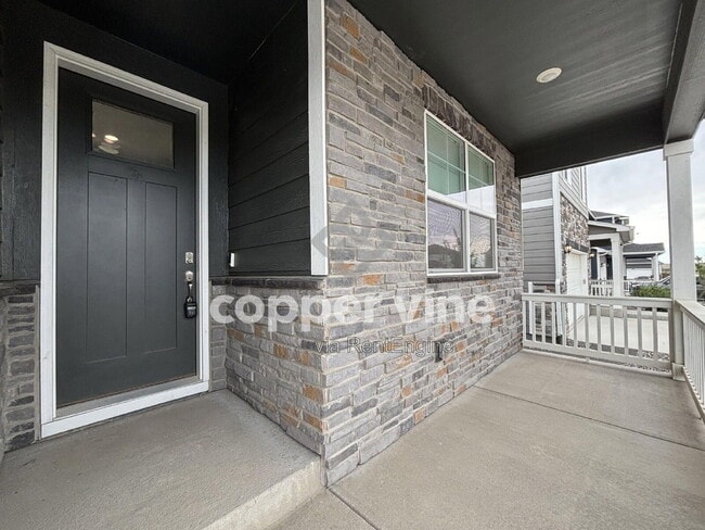 429 Bluebird Rd