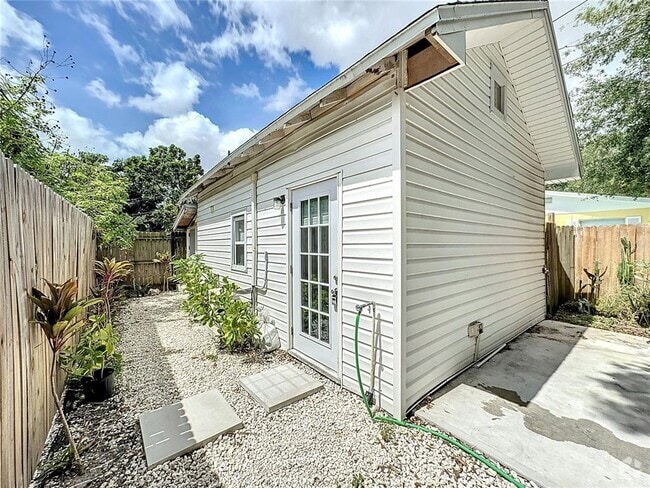 Building Photo - 4952 21st St N Unit Rear Rental