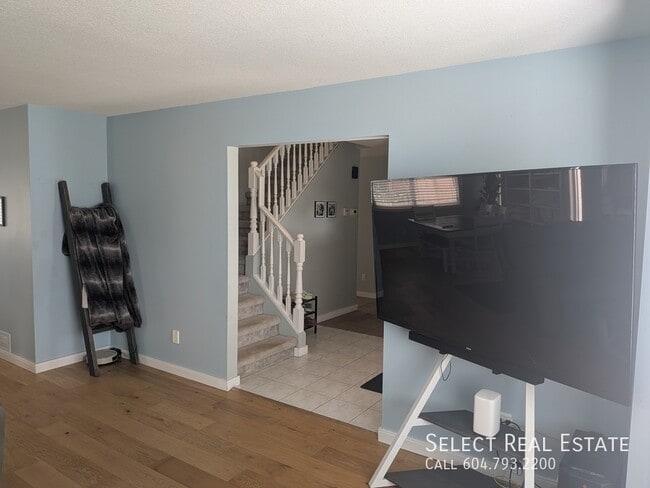 Photo - 5898 Birmingham Pl