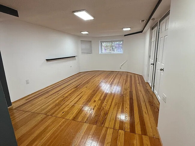 Photo - 3318 W Pierce Ave