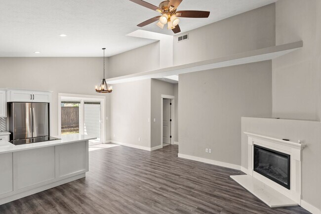 Photo - Beautifully Remodeled 3 Bedroom in Gresham...