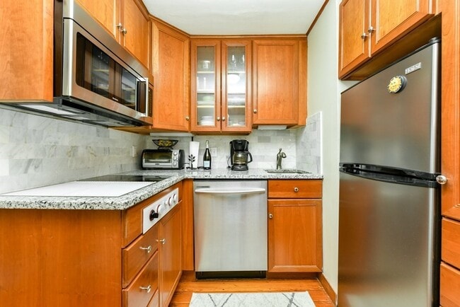Photo - 49 Beacon St Unit 2