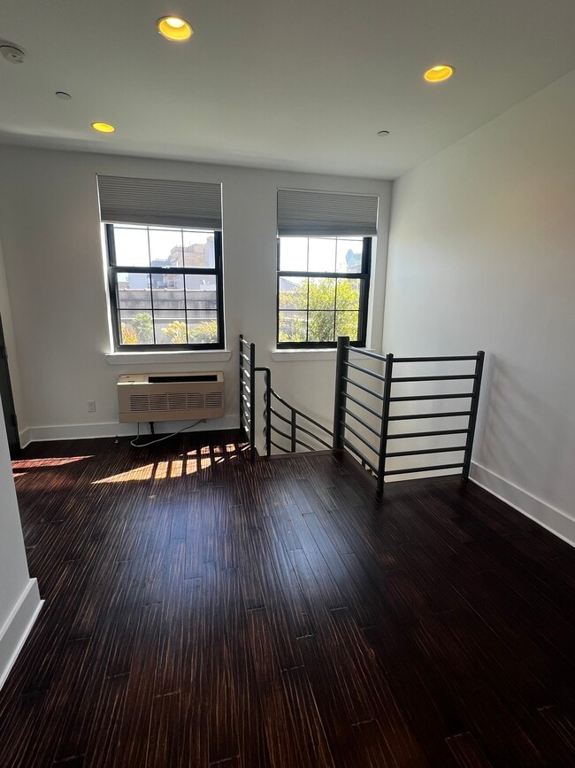 2575 22nd St Unit 2