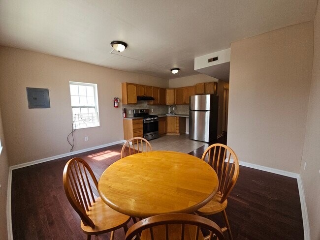 Photo - 522 N Indiana Ave Unit B