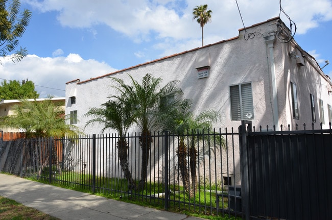 Actualmente alquilado mes a mes - 1128 N Mariposa Ave