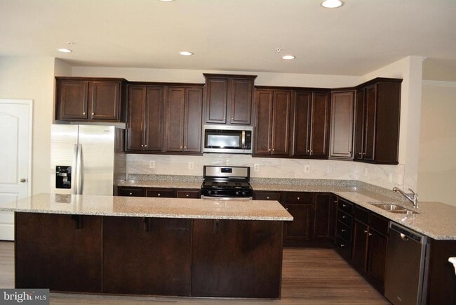 Photo - 6050 Krantz Dr