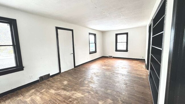 Photo - 2234 Fairview St