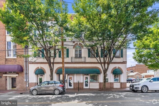 Building Photo - 7 W Piccadilly St Unit C Rental