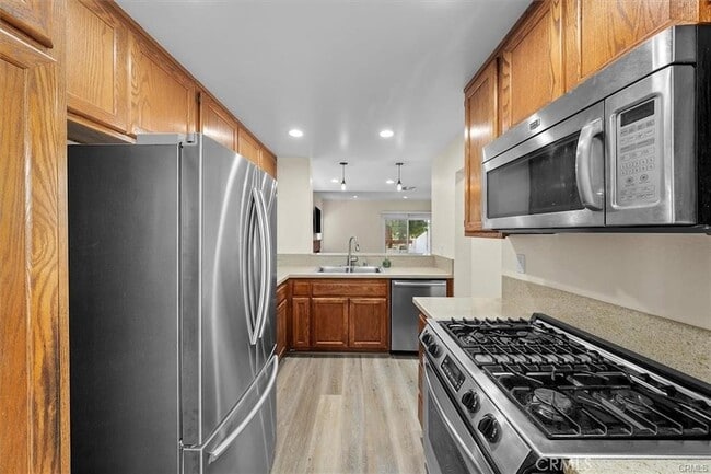 Photo - 2740 Gramercy Ave