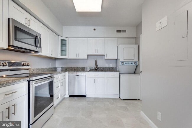 Photo - 5505 Seminary Rd Unit 1407N