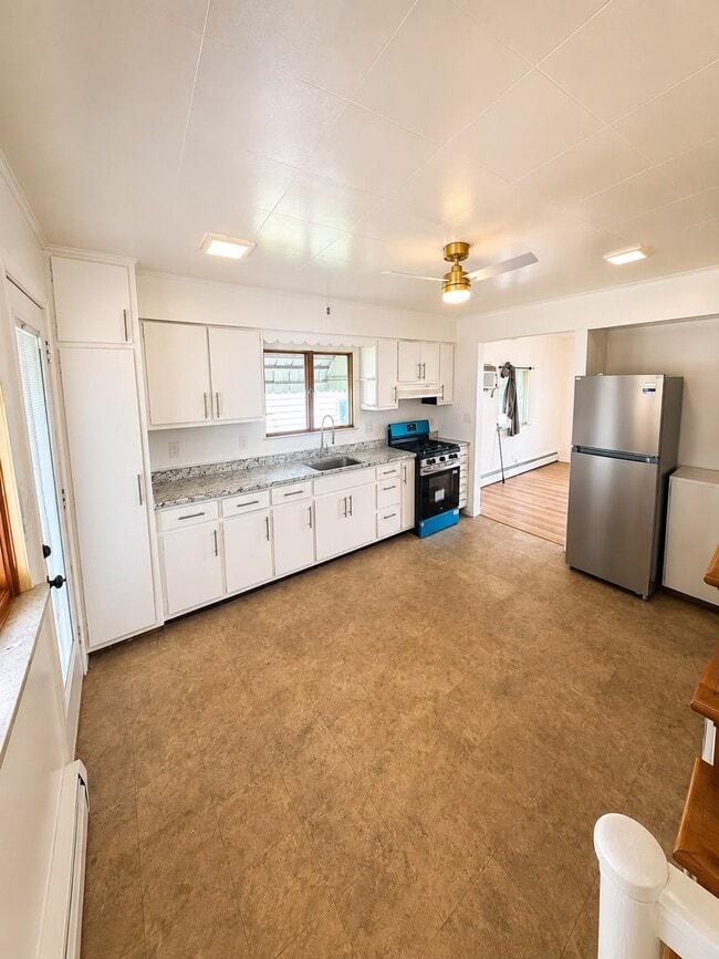 529 Green St Unit 1