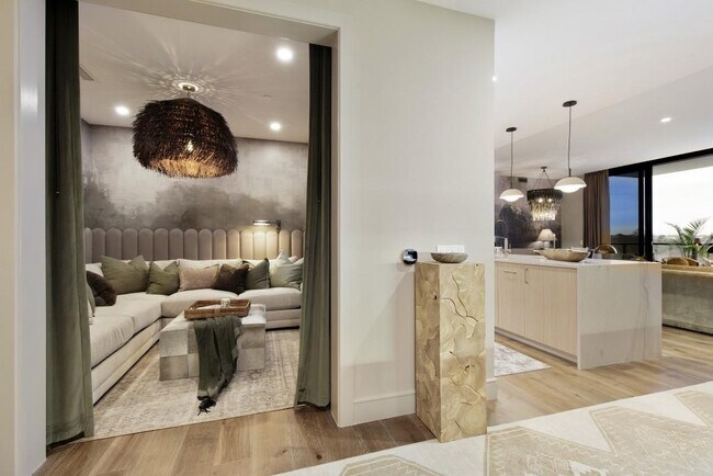 Photo - 2425 Peachtree Rd Unit 1006