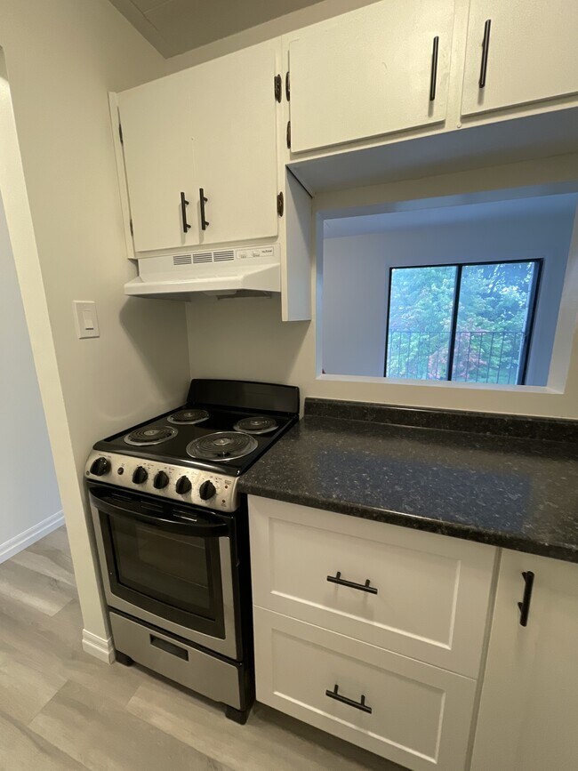 Photo - 204 Michigan Ave Unité 202