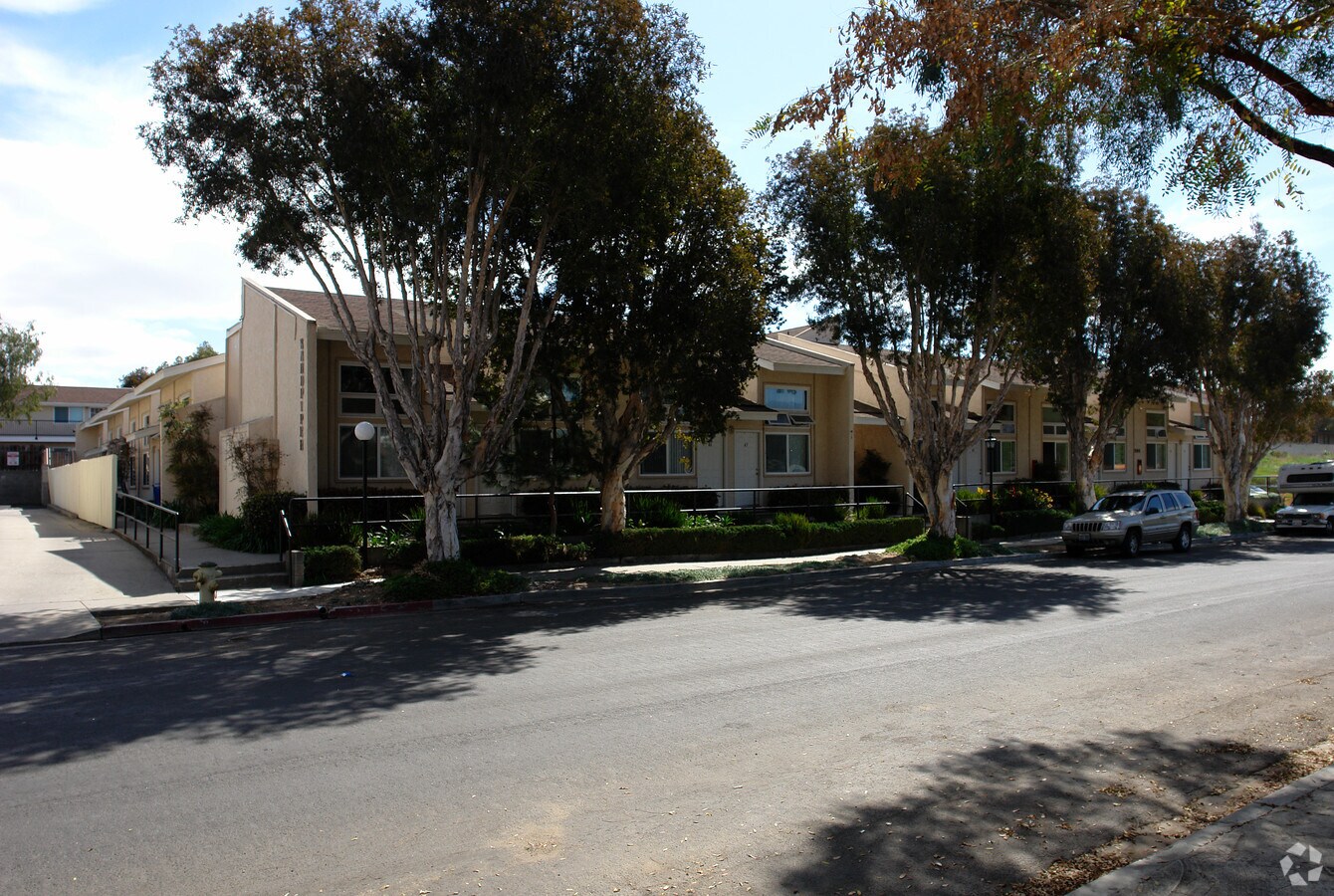 Sandpiper Apartment - Sandpiper Apartment