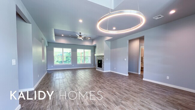 Photo - 1724 Salma Rd