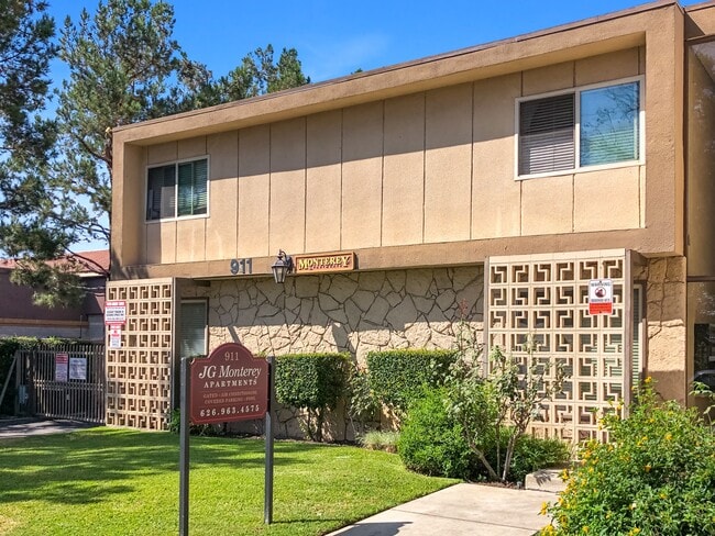 Photo - Monrovia Apts