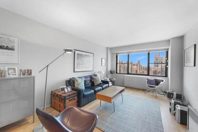 2 bedroom in New York NY 10021 - 2 bedroom in New York NY 10021 Condominio Unidad 24L