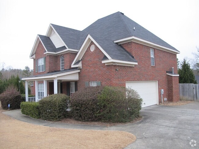 Building Photo - Spacious home in nice Evans neighborhood  ...