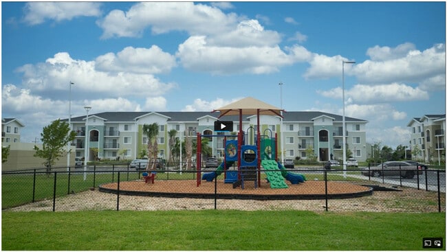 Área de juegos - Sunrise at Liberty Square