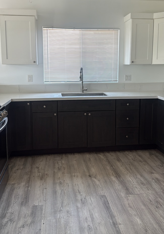 4606 S Normandie Ave Unit Bottom 1