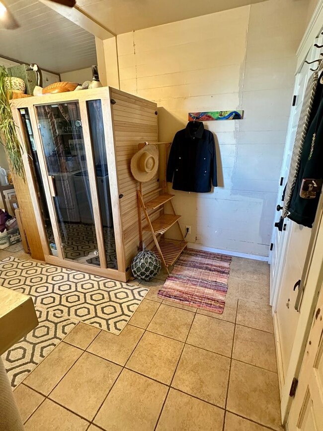 Photo - Furnished 2 bedroom Craftsman Apartment