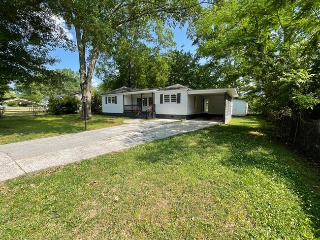 Photo - Updated 3/1 House in Cedartown- $1,395