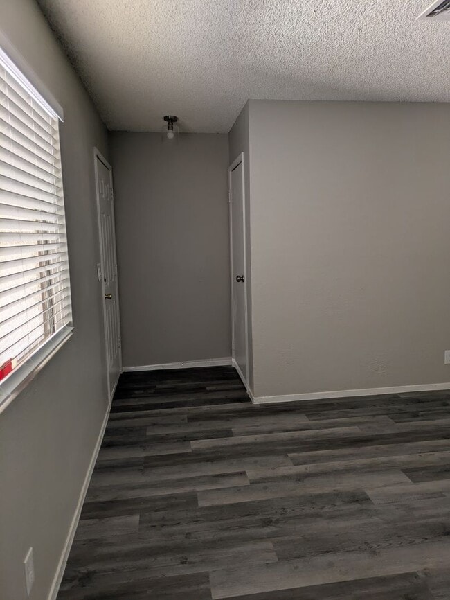 Photo - NW FOURPLEX