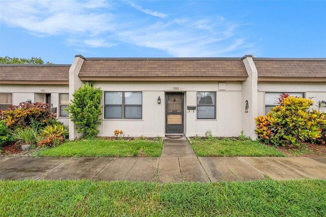 Photo - 2965 Flint Dr N Unidad 2965