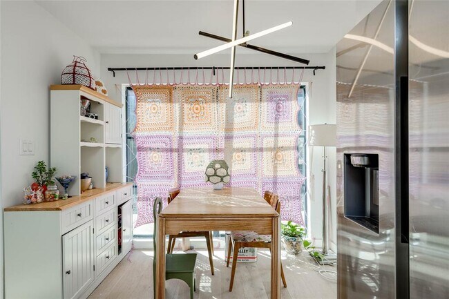 Photo - 400 E 30th St Condo Unit 105