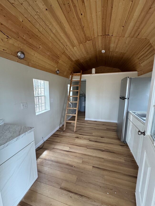 Photo - 1552 Boone Dr Unit B