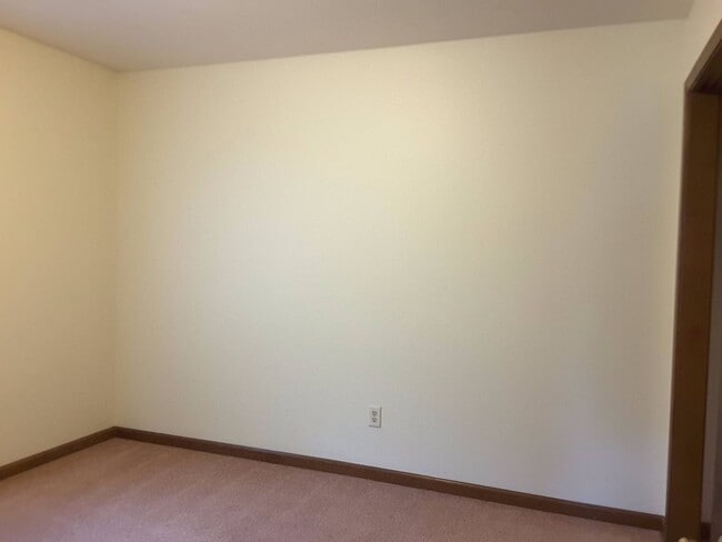Photo - 120 S Silverwood Ln Unit APT. D
