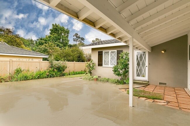 Photo - Beautiful 3bed 2ba House for rent!