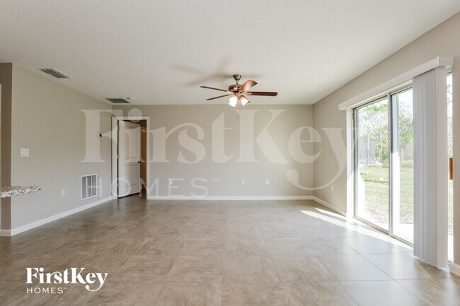 Photo - 208 Southern Breeze Lp