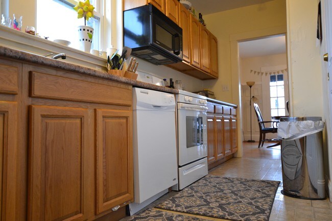 Photo - 209 Chestnut Hill Ave