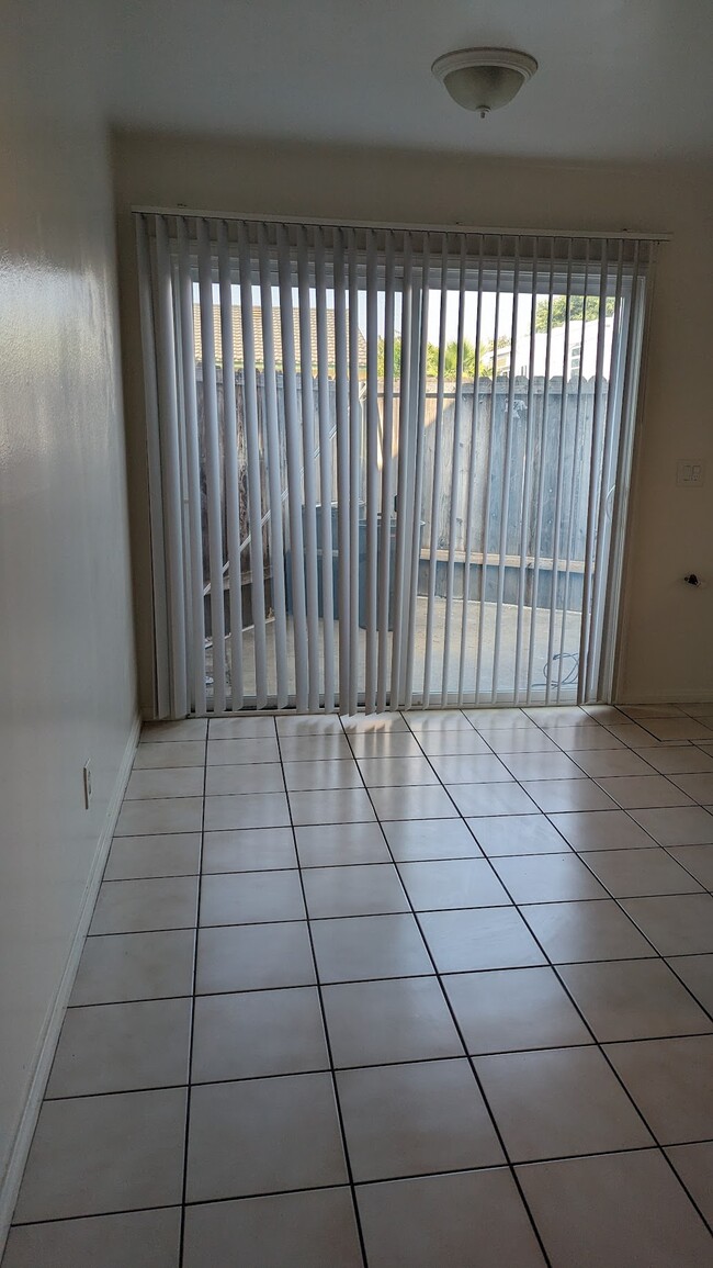 Dining Area - 1020 St Malo St S